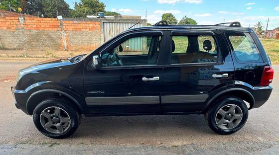 FORD ECOSPORT 1.6 XLT FREESTYLE 8V FLEX 4P MANUAL